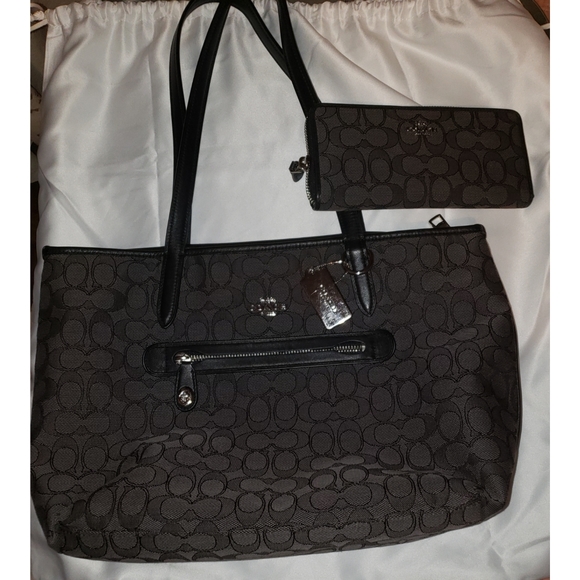 Coach Purse and Wallet Bundle - Picture 3 of 11